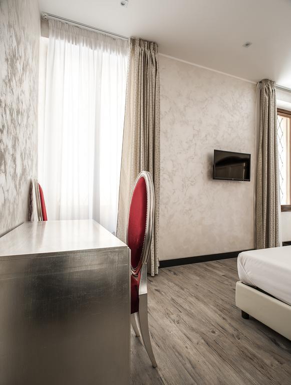 Arena Easy Suites Guesthouse Werona Zewnętrze zdjęcie